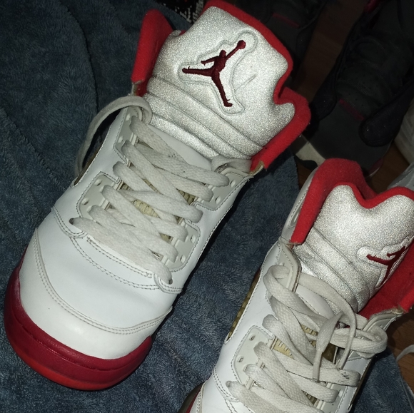 Shoes - Picture 2 of 5